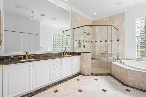 $4,000,000 | 325 Eagle Drive, Jupiter, FL 33477