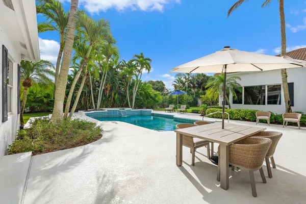 $4,000,000 | 325 Eagle Drive, Jupiter, FL 33477