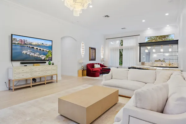 $4,000,000 | 325 Eagle Drive, Jupiter, FL 33477