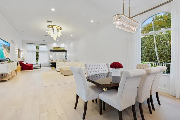 $4,000,000 | 325 Eagle Drive, Jupiter, FL 33477