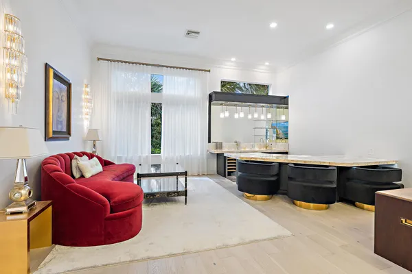 $4,000,000 | 325 Eagle Drive, Jupiter, FL 33477