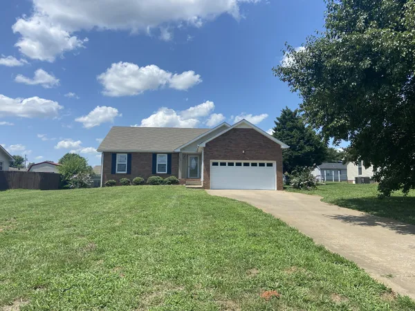 $1,550 | 3736 Churchplace Avenue, Clarksville, TN 37040