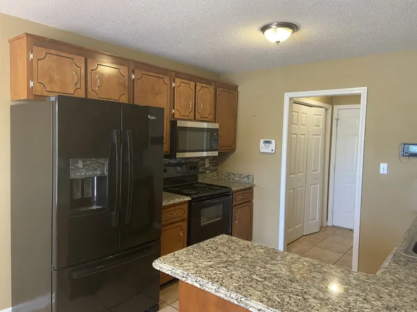 $1,550 | 3736 Churchplace Avenue, Clarksville, TN 37040