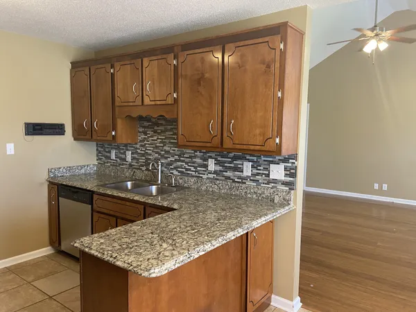 $1,550 | 3736 Churchplace Avenue, Clarksville, TN 37040