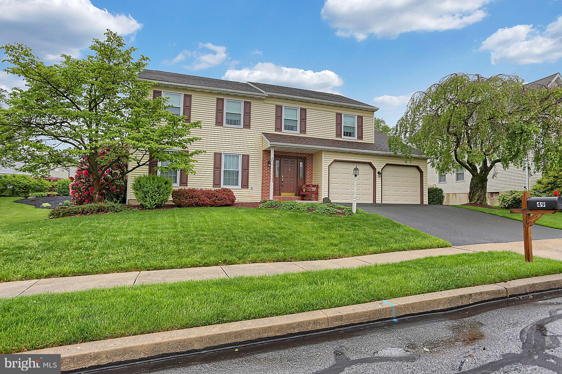 49 Rim View Lane Reading, PA 19607 - Photo 2 of 33