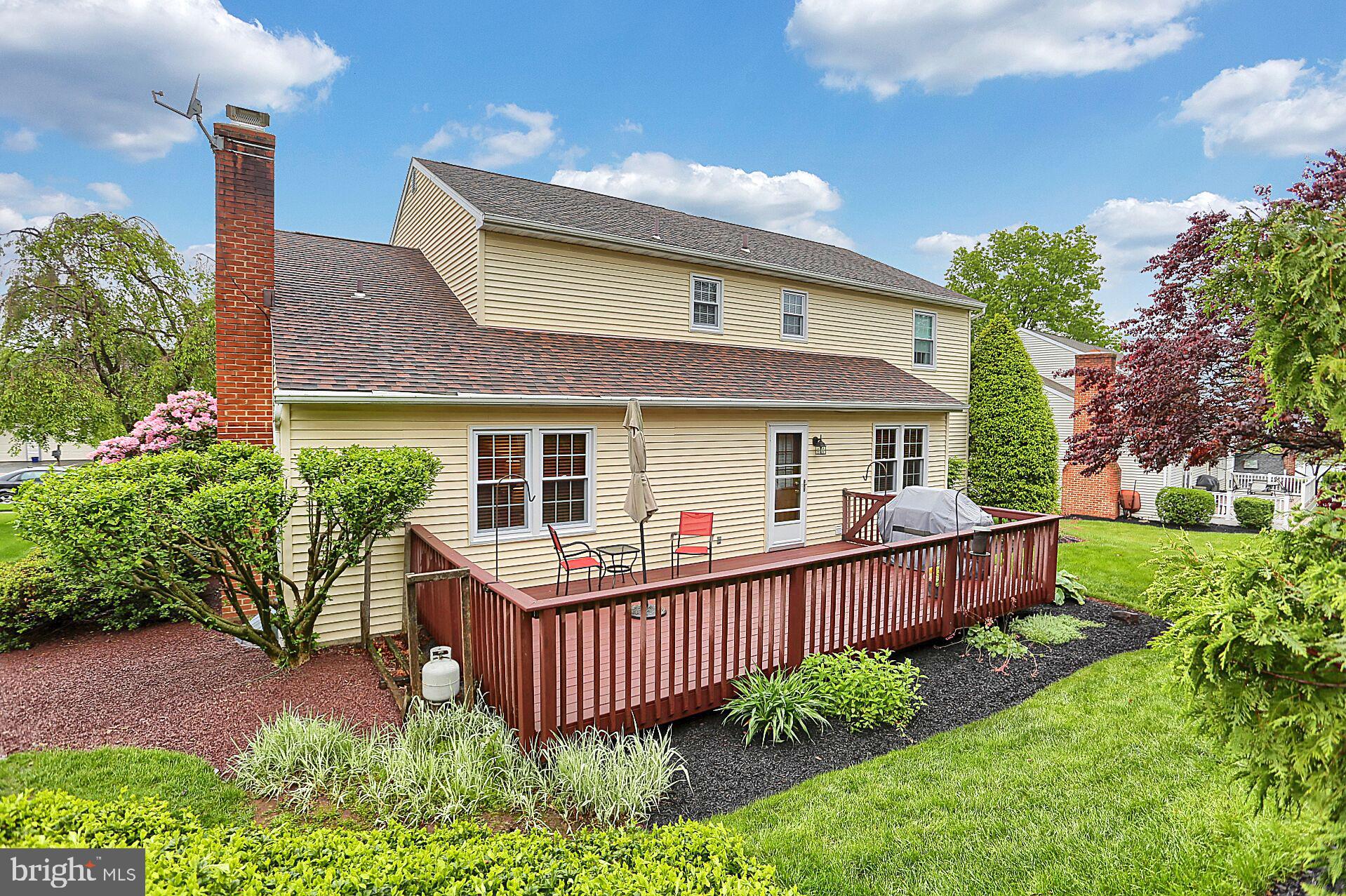 49 Rim View Lane Reading, PA 19607 - Photo 3 of 33