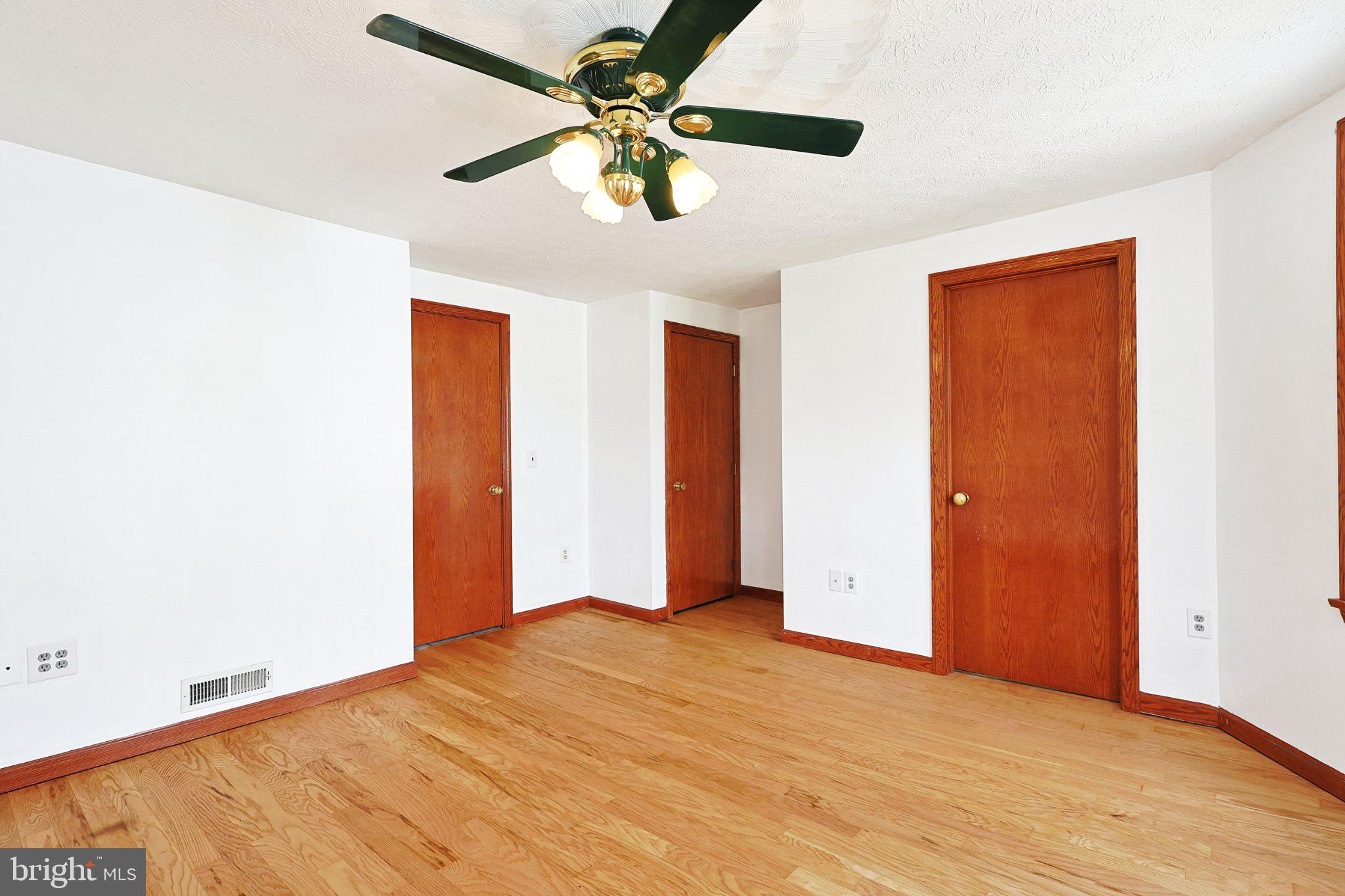 73 Silver Street Ridgeley, WV 26753 - Photo 30 of 36 Bright and airy room with charm.