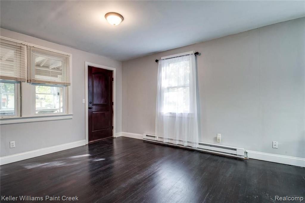 20502 Ridgemont Road Harper Woods, MI 48225 - Photo 6 of 27