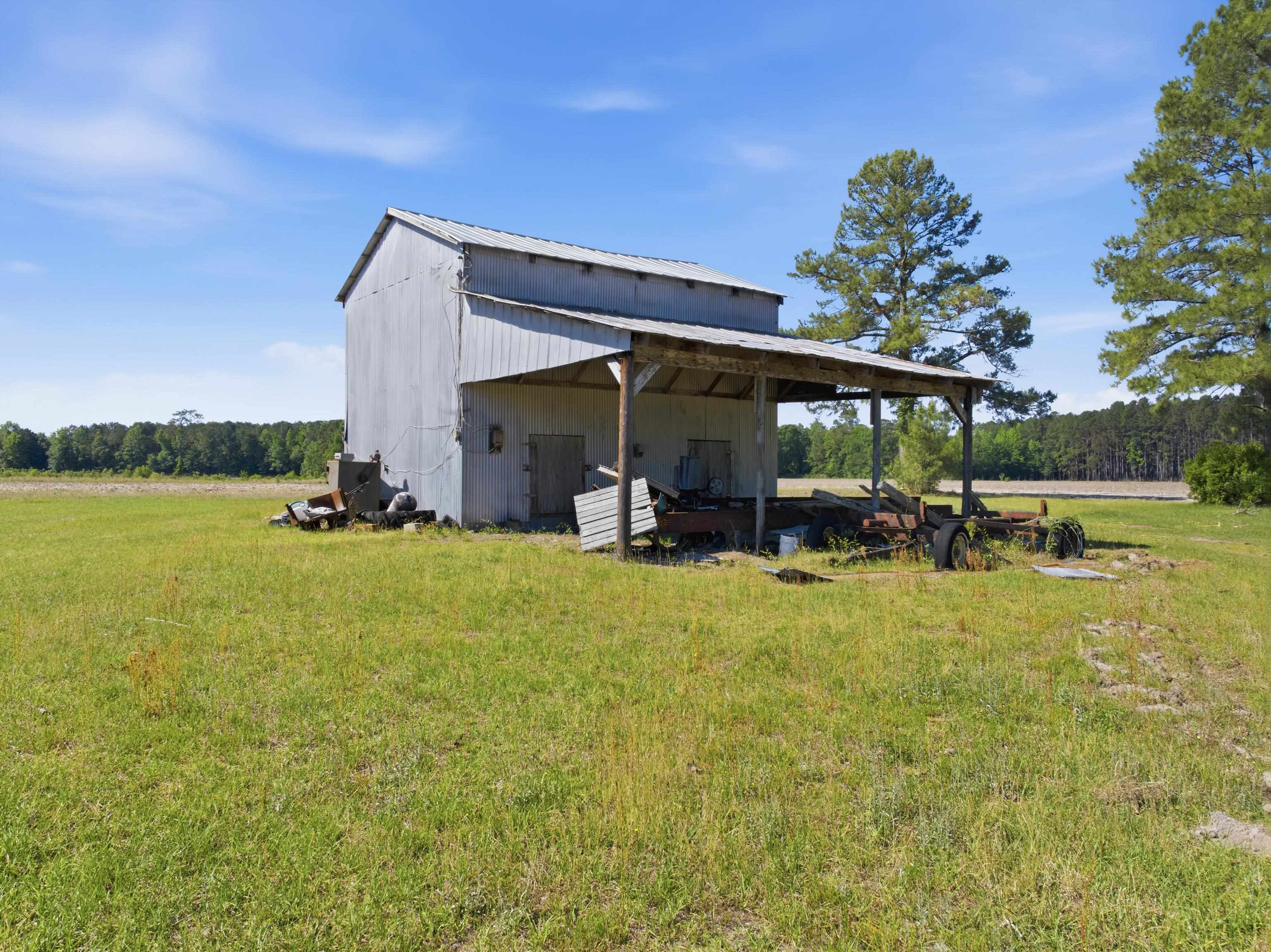 9475 Lake Swamp Road Nichols, SC 29581 - Photo 34 of 36