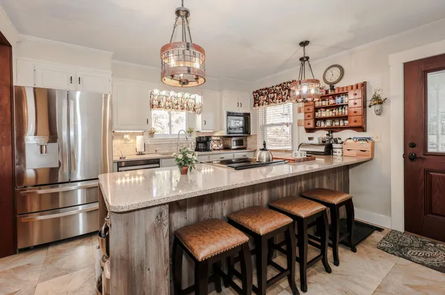 $435,000 | 11 Richmond Street, Littleton, NH 03561