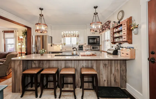 $435,000 | 11 Richmond Street, Littleton, NH 03561