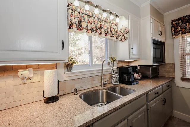 $435,000 | 11 Richmond Street, Littleton, NH 03561