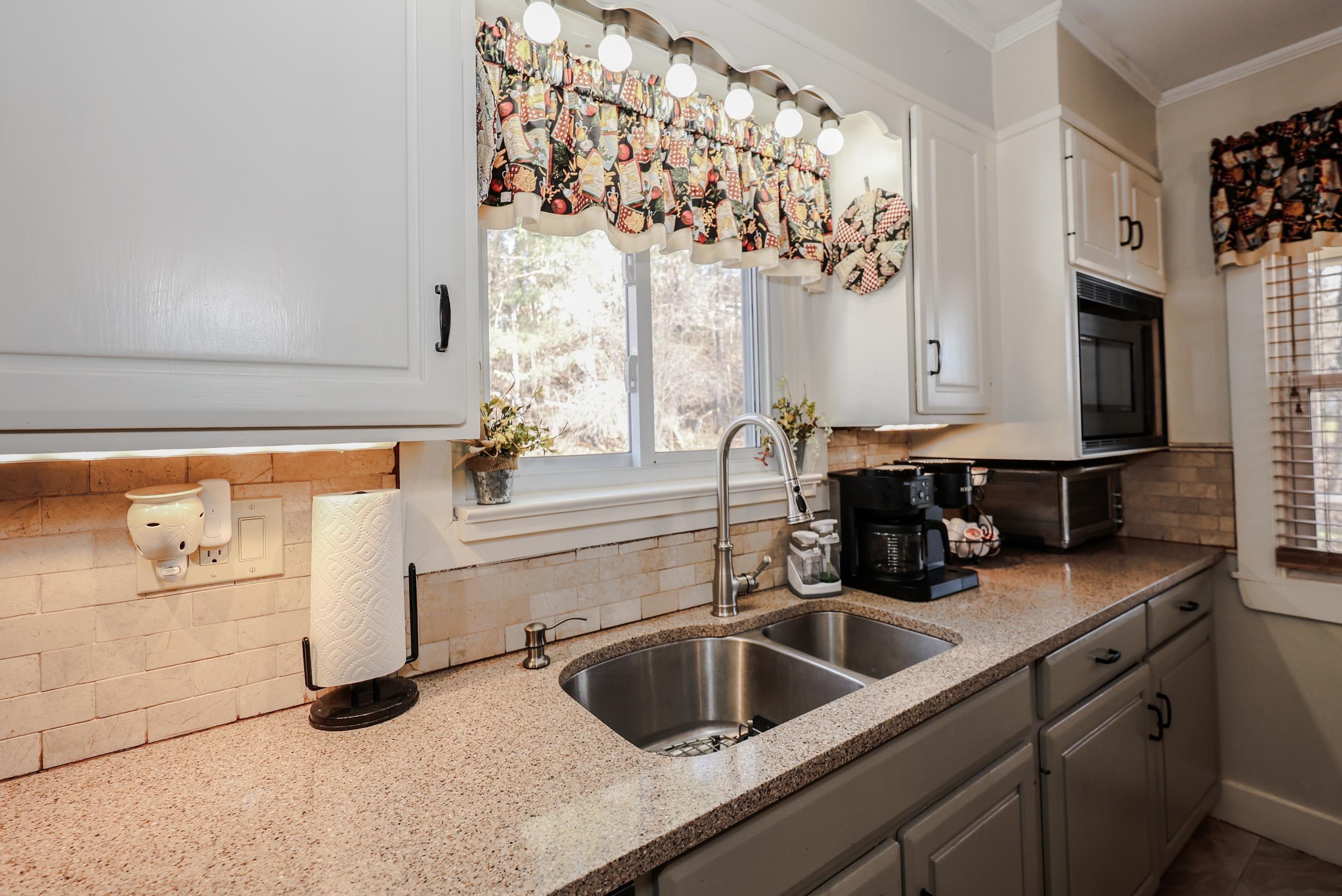 11 Richmond Street Littleton, NH 03561 - Photo 18 of 56