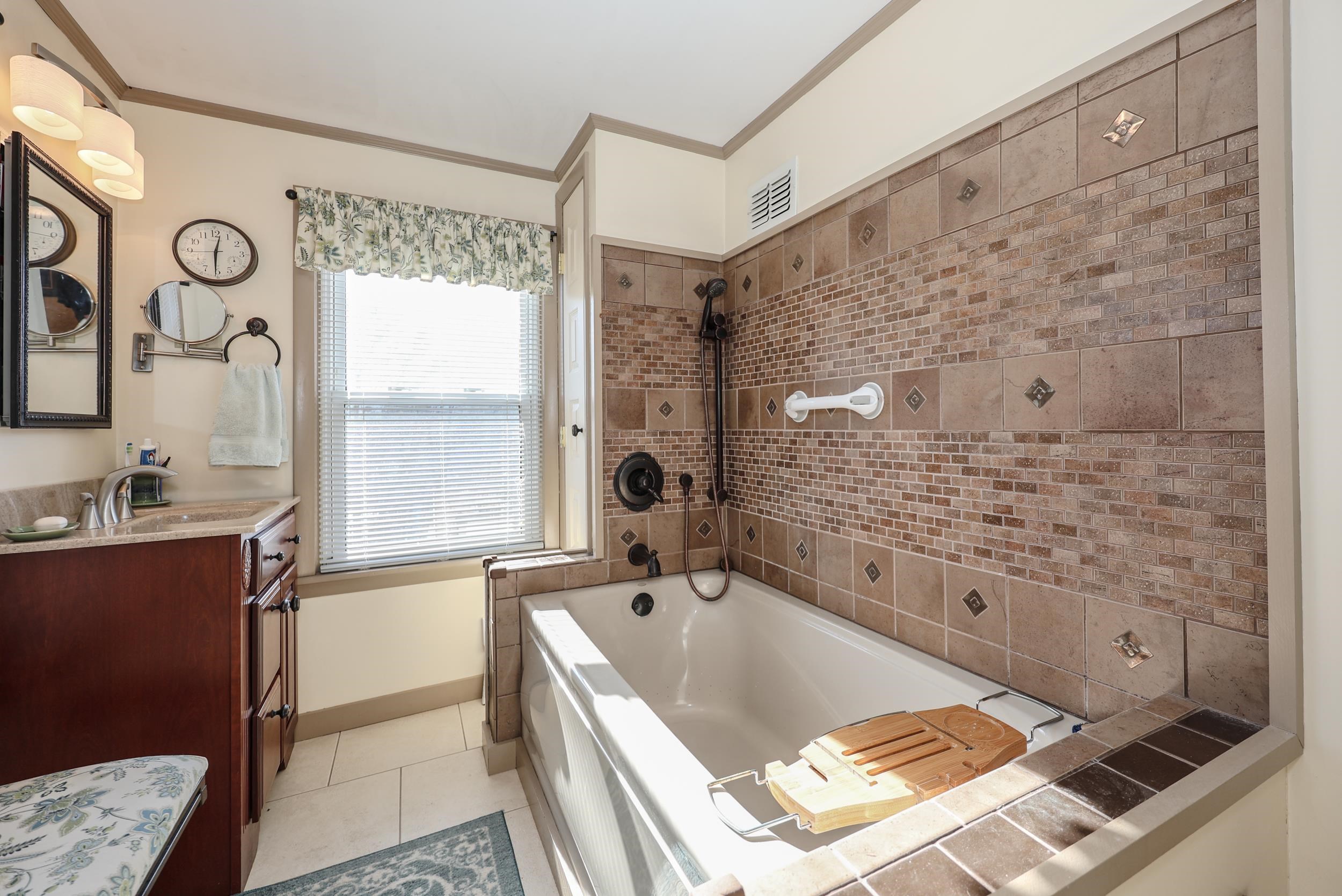 11 Richmond Street Littleton, NH 03561 - Photo 50 of 56