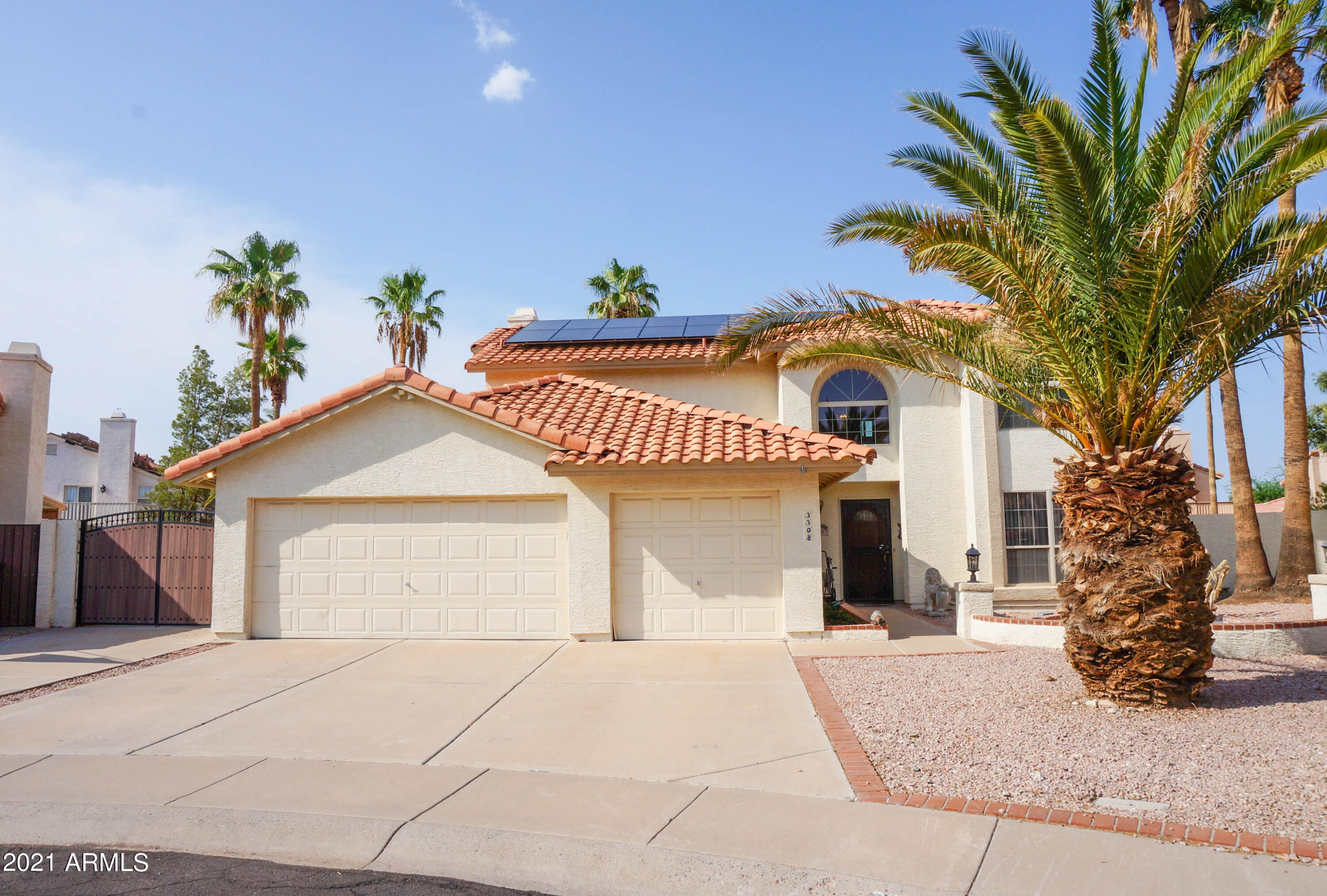 3308 East Desert Trumpet Road Phoenix, AZ 85044 - Photo 4 of 11 3308 Deseert Trumpet-9