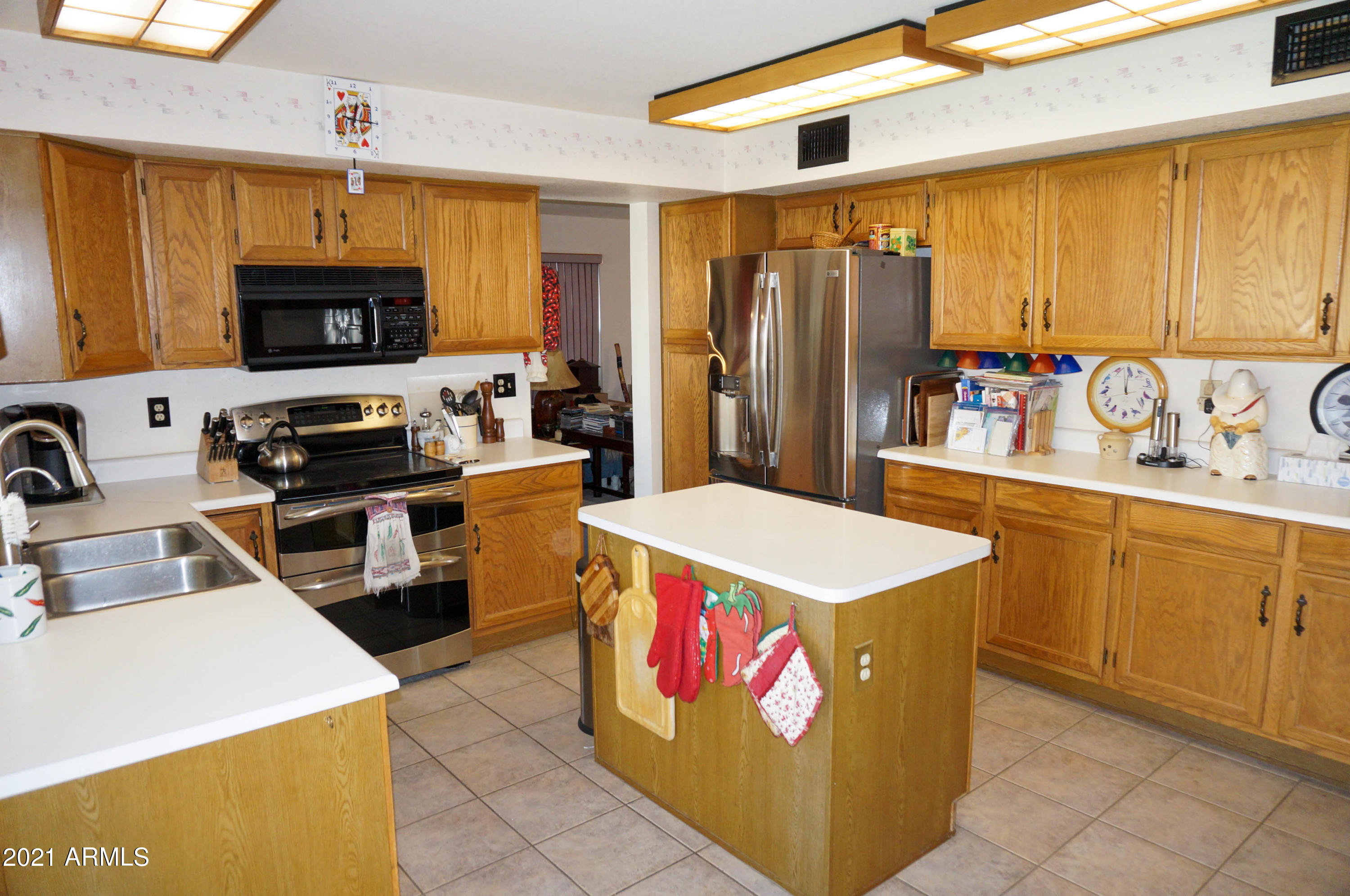 3308 East Desert Trumpet Road Phoenix, AZ 85044 - Photo 8 of 11 3308 Deseert Trumpet-23