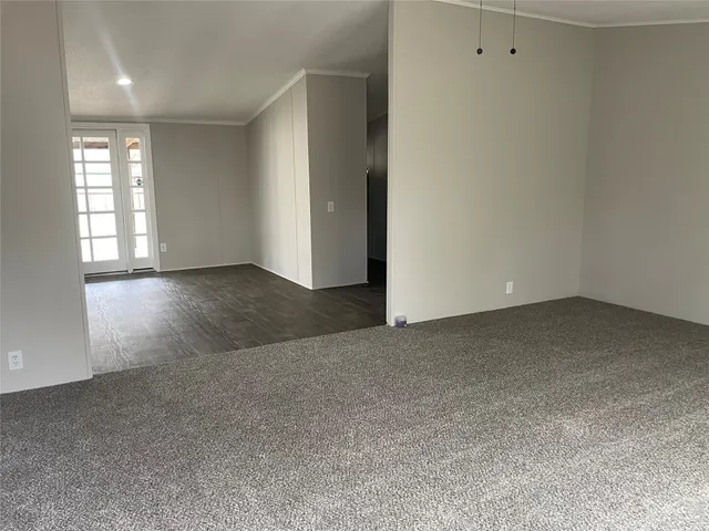 $1,600 | 15661 Deer Glen Lane, Conroe, TX 77302