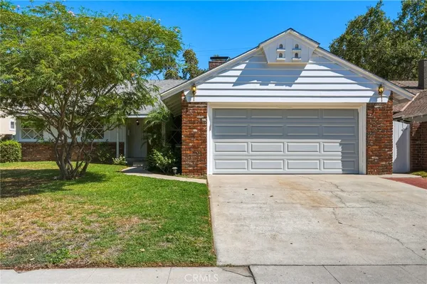 $985,000 | 17213 Gault Street, Lake Balboa, CA 91406