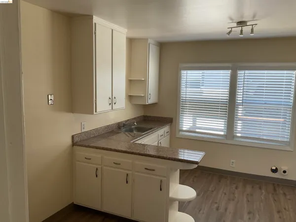 $2,195 | 510 McLaughlin Street, Richmond, CA 94805
