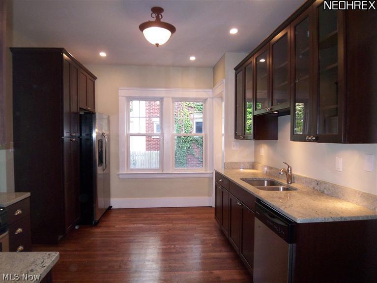 2995 Berkshire Road Cleveland, OH 44118 - Photo 6 of 22 Gallery Image 6