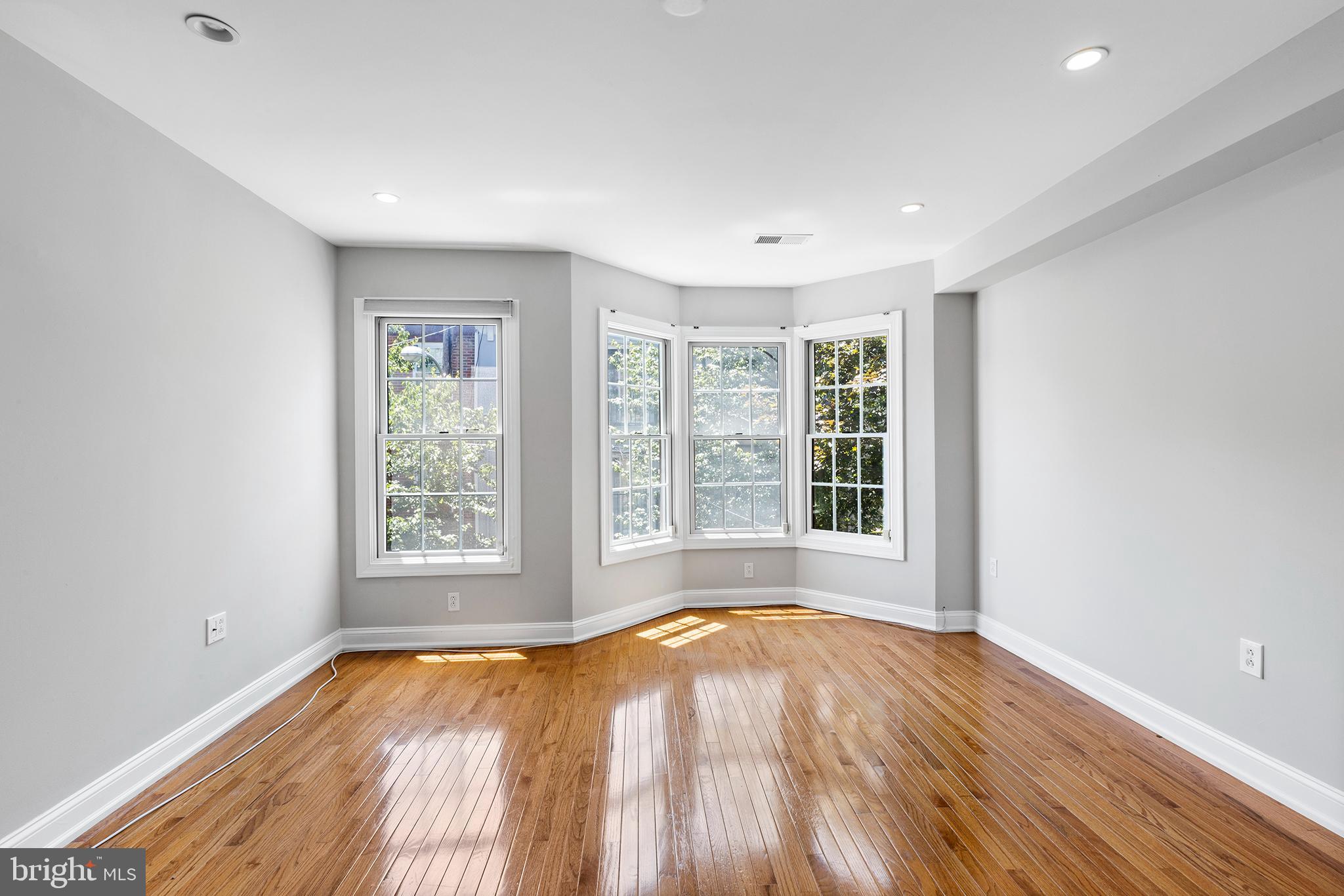 2317 Perot Street Philadelphia, PA 19130 - Photo 28 of 36 front bedroom -2nd floor