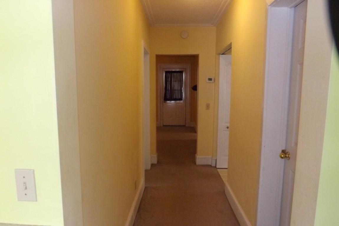 146 Landreth Street Spring City, TN 37381 - Photo 17 of 37 hallway