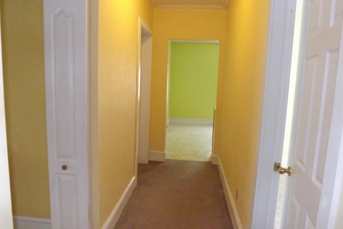 146 Landreth Street Spring City, TN 37381 - Photo 18 of 37 hallway 2