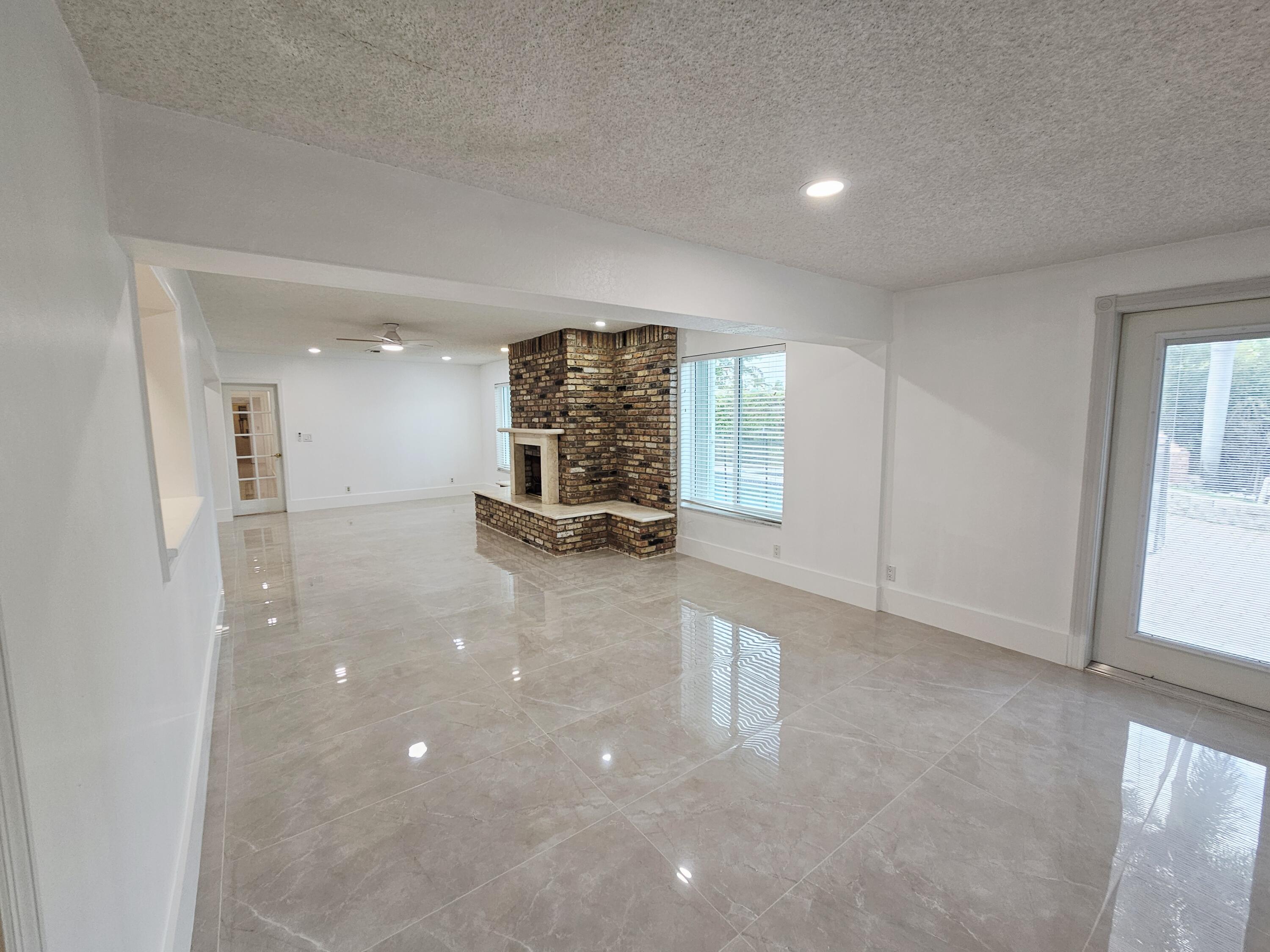 4400 Buchanan Street Hollywood, FL 33021 - Photo 13 of 39 20260406_091438
