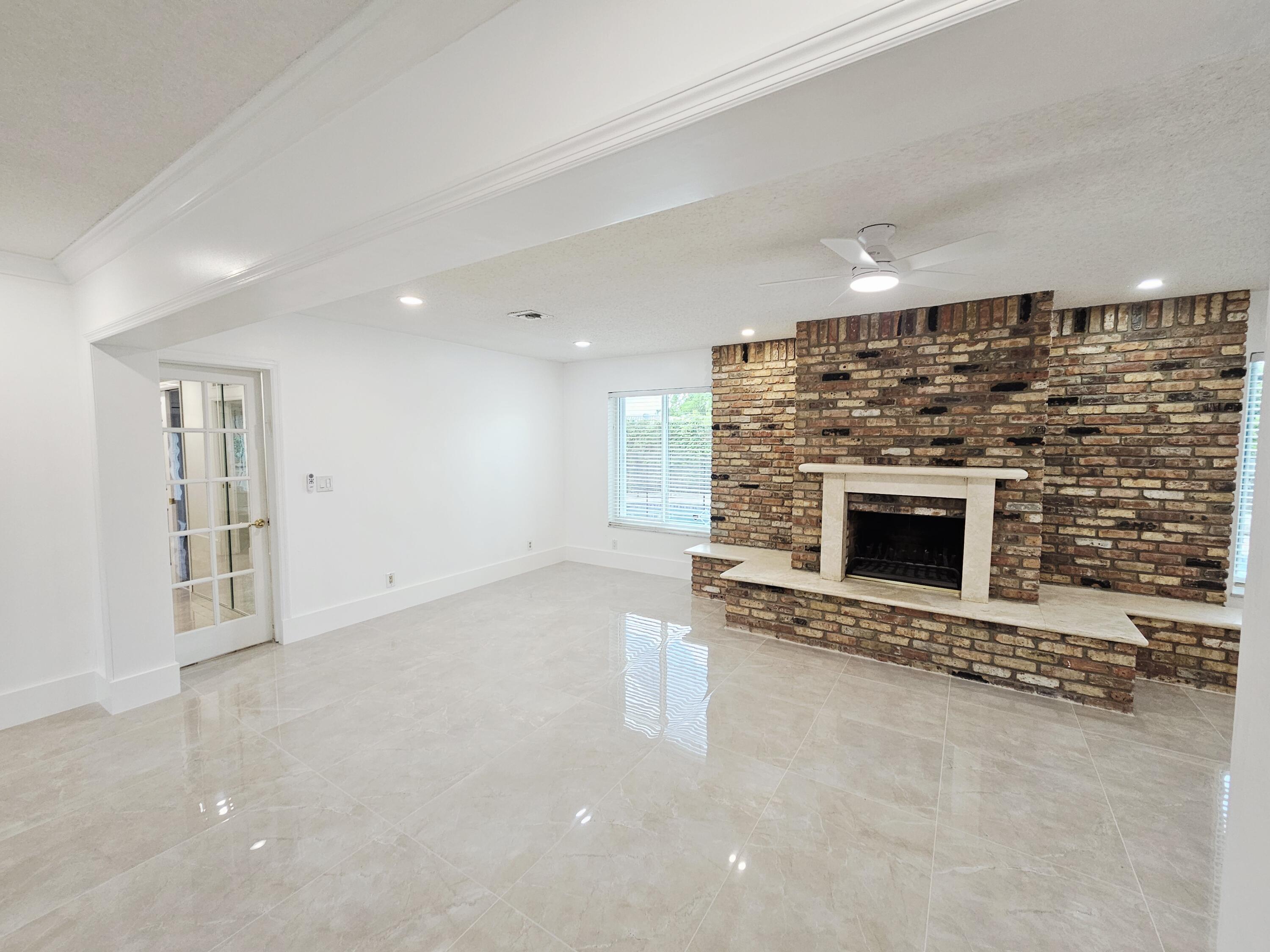 4400 Buchanan Street Hollywood, FL 33021 - Photo 14 of 39 20260406_091504
