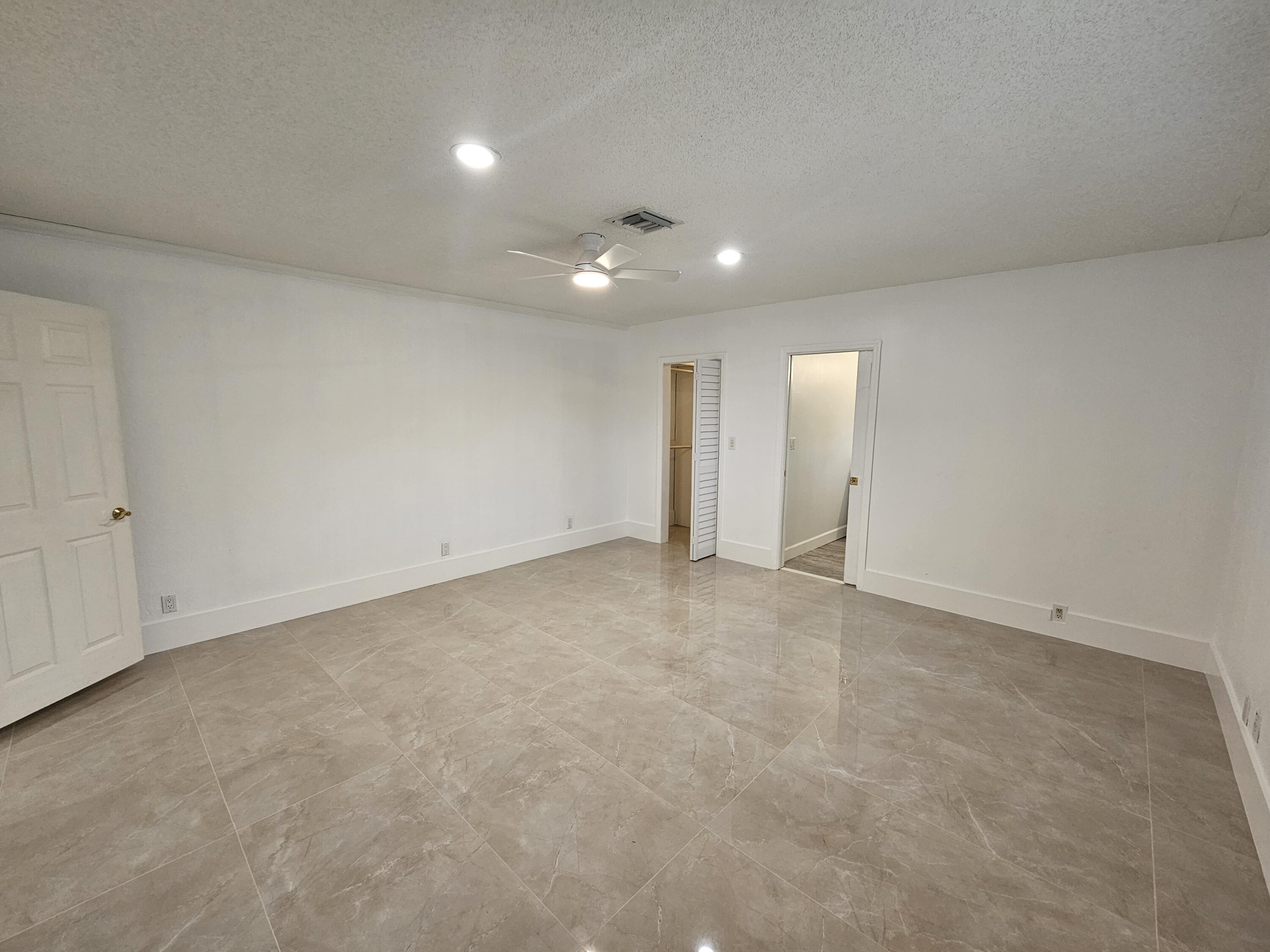 4400 Buchanan Street Hollywood, FL 33021 - Photo 19 of 39 20260406_092057