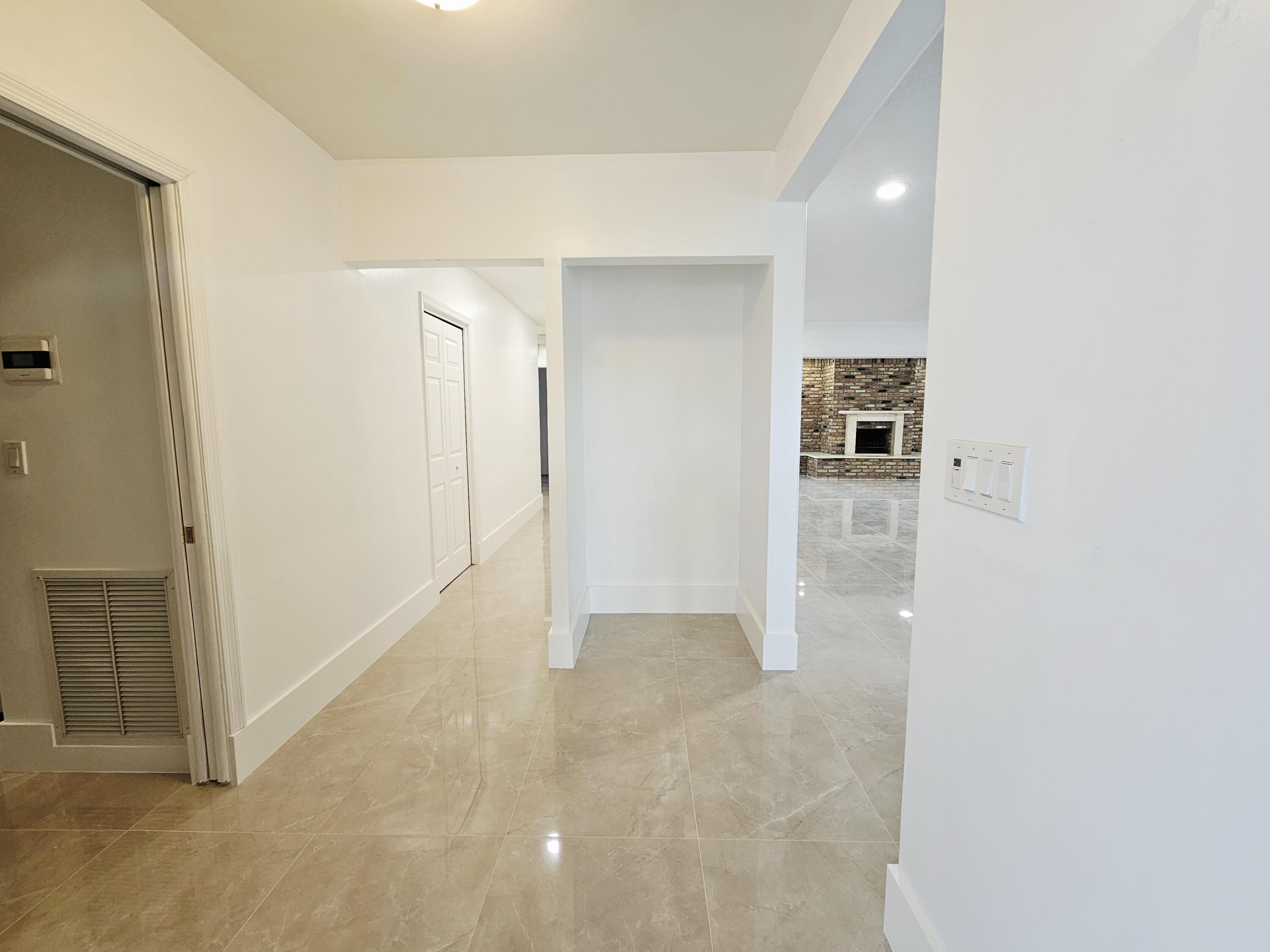 4400 Buchanan Street Hollywood, FL 33021 - Photo 4 of 39 20260406_091322