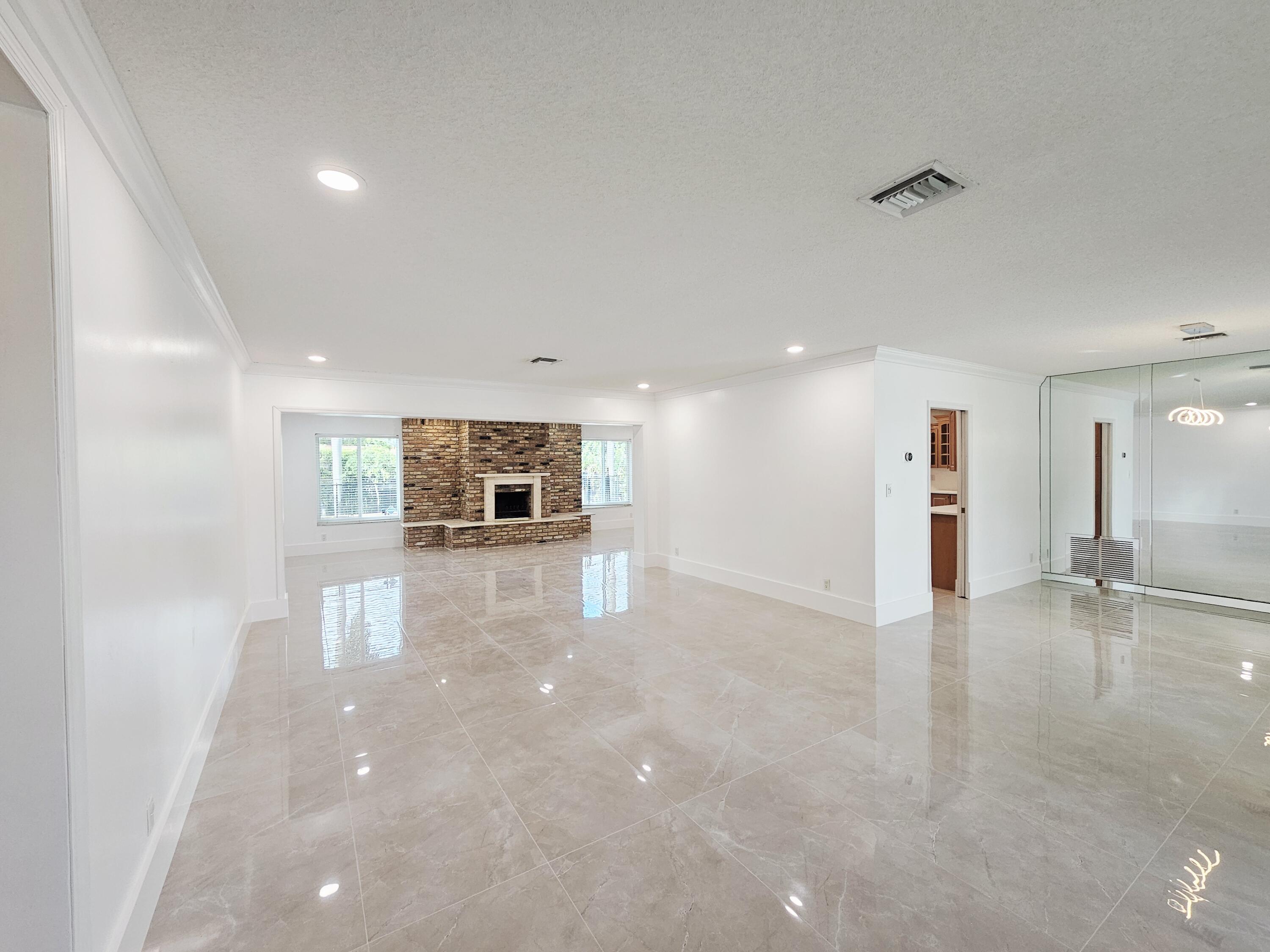 4400 Buchanan Street Hollywood, FL 33021 - Photo 5 of 39 20260406_091236