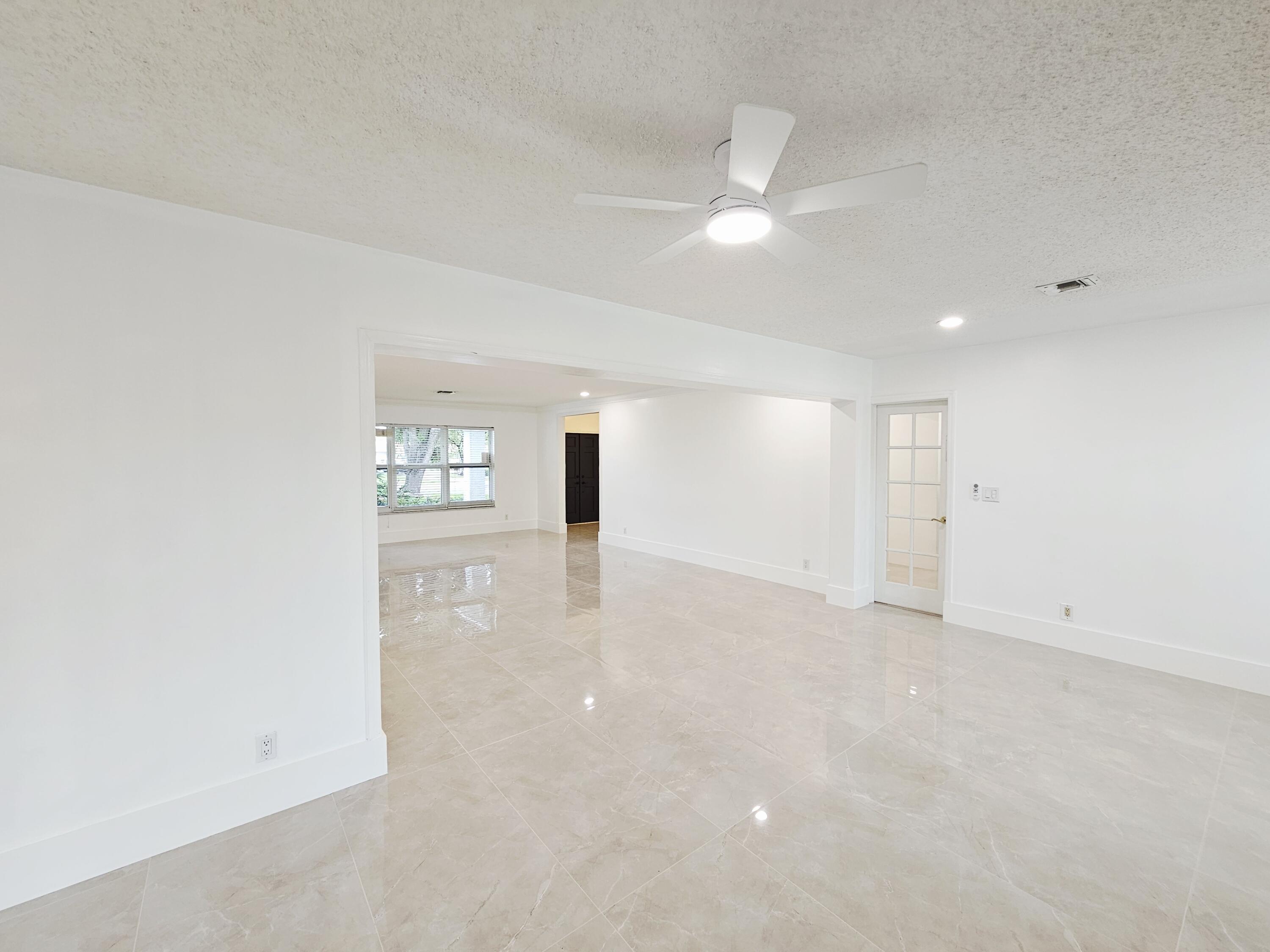 4400 Buchanan Street Hollywood, FL 33021 - Photo 7 of 39 20260406_091458