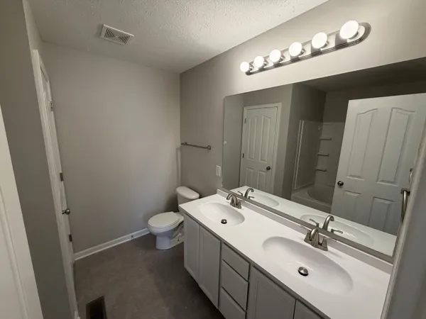 $1,495 | 5170 Hickory Hollow Parkway, Unit 143, Antioch, TN 37013