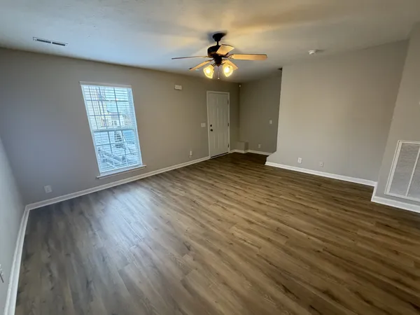 $1,495 | 5170 Hickory Hollow Parkway, Unit 143, Antioch, TN 37013