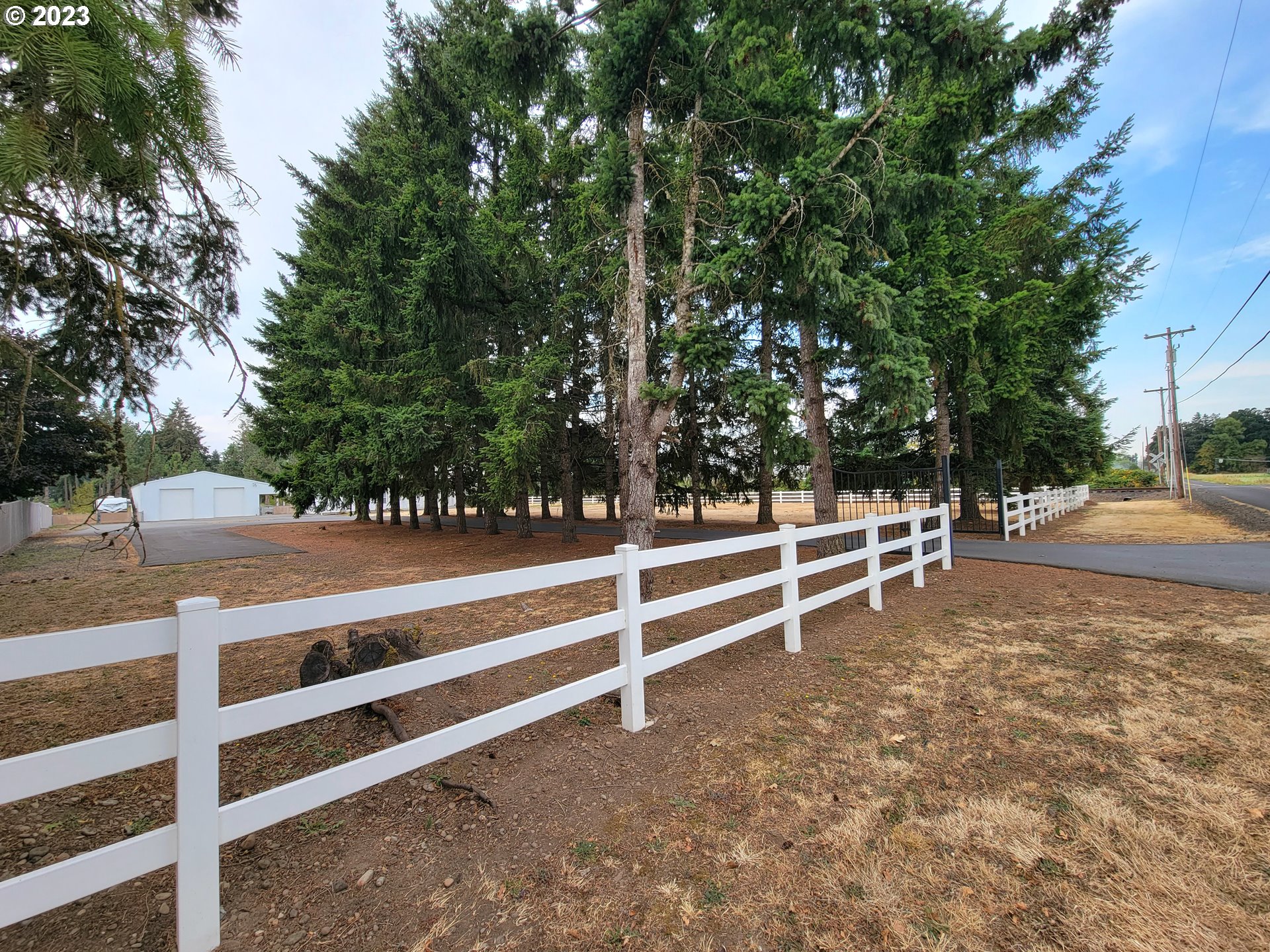 9546 Bates Road Southeast Aumsville, OR 97325 - Photo 4 of 48 Gallery Image 4