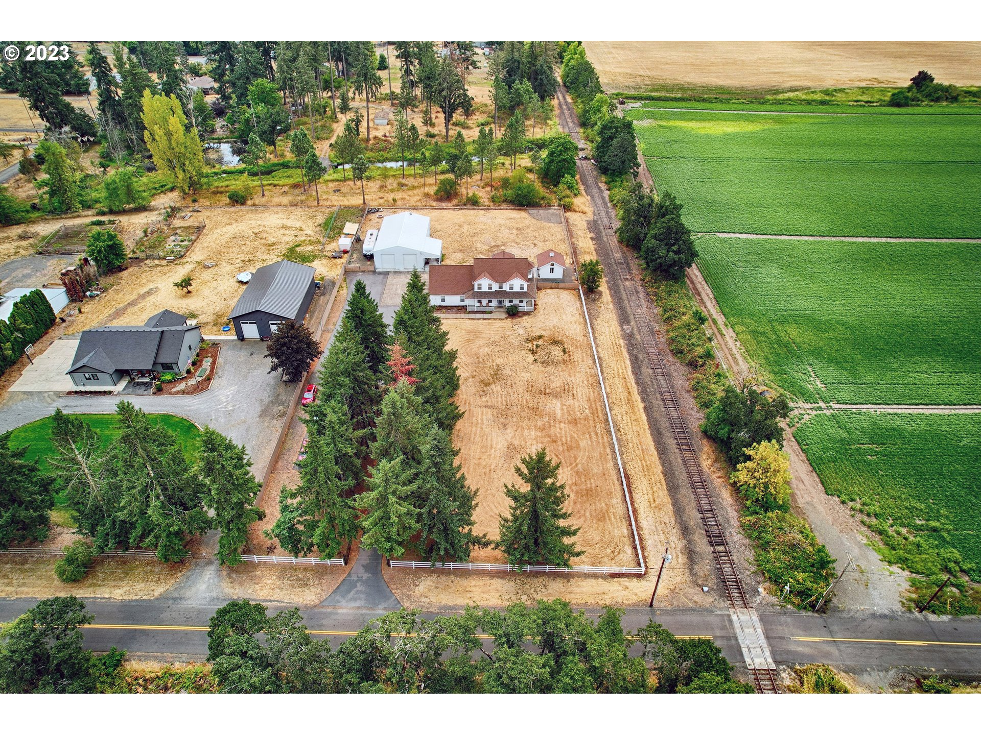 9546 Bates Road Southeast Aumsville, OR 97325 - Photo 6 of 48 Gallery Image 6