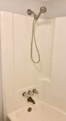 $1,200 | 209 West Miracle Strip Parkway, Unit H201, Mary Esther, FL 32569