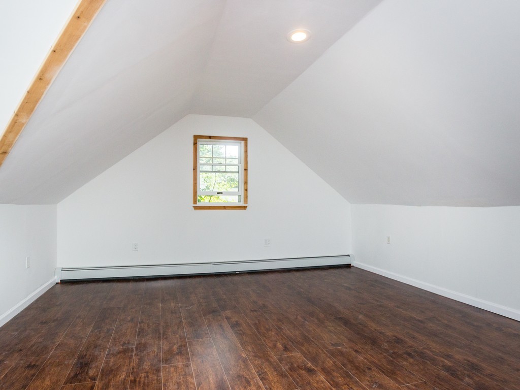 83 High Street Upton, MA 01568 - Photo 17 of 28 Gallery Image 17