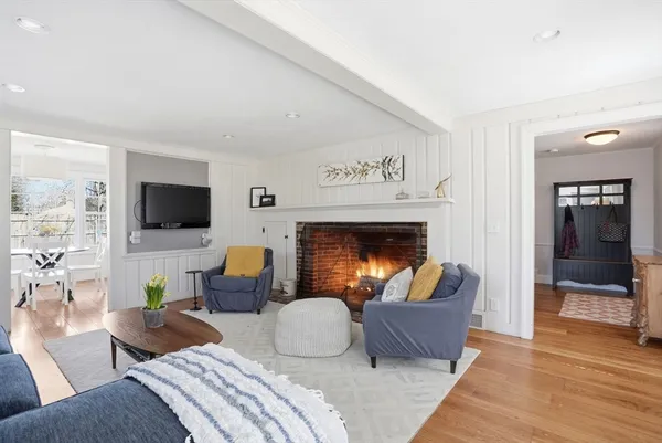 $1,249,000 | 13 Independence Lane, Hingham, MA 02043