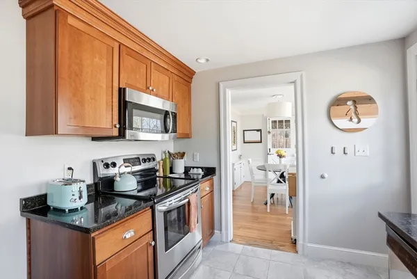 $1,249,000 | 13 Independence Lane, Hingham, MA 02043