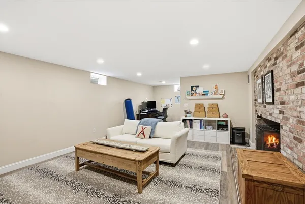 $1,249,000 | 13 Independence Lane, Hingham, MA 02043