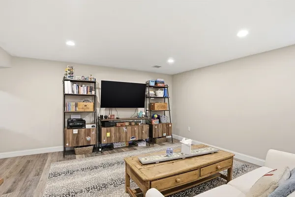 $1,249,000 | 13 Independence Lane, Hingham, MA 02043