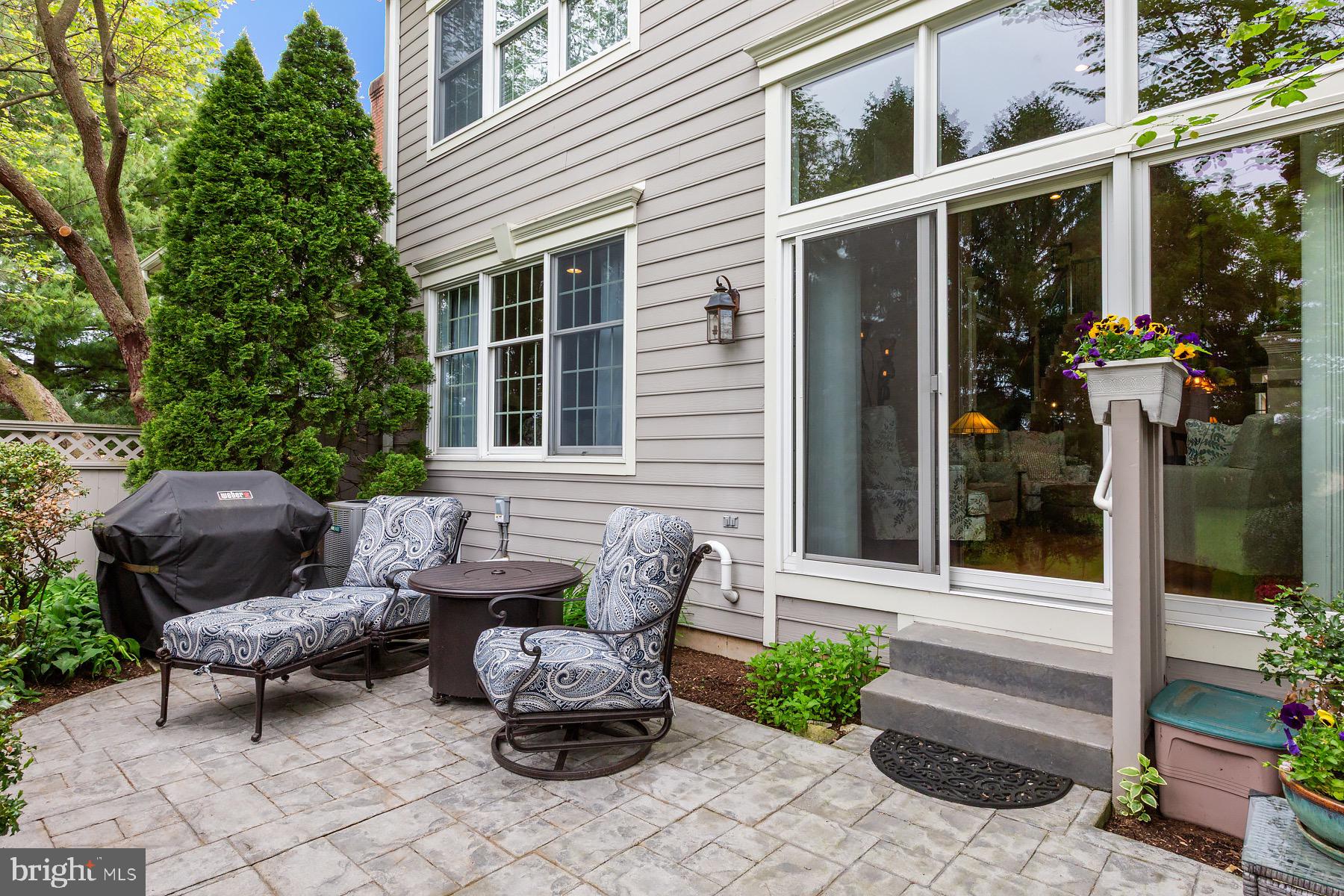 607 Northfield Road Lititz, PA 17543 - Photo 7 of 70 Peaceful Outdoor Living Space