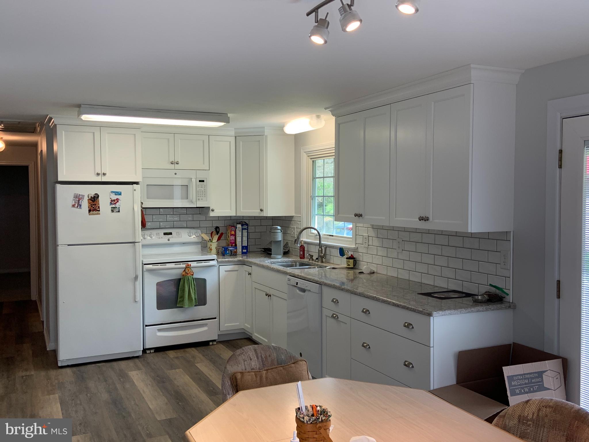 649 Lauschtown Road Denver, PA 17517 - Photo 5 of 24