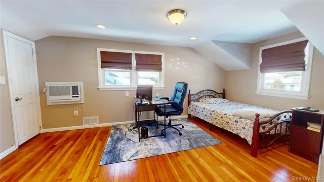 $669,000 | 2718 Anthony Avenue, Bellmore, NY 11710