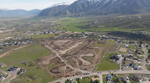$407,000 | 591 East Longview Drive, Unit 6, Elk Ridge, UT 84651