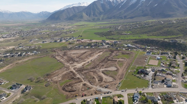 643 East Longview Drive, Unit 8 Elk Ridge, UT 84651 - Photo 2 of 6