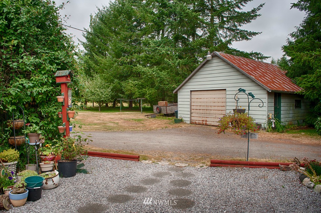 8125 Custer School Road Custer, WA 98240 - Photo 4 of 25