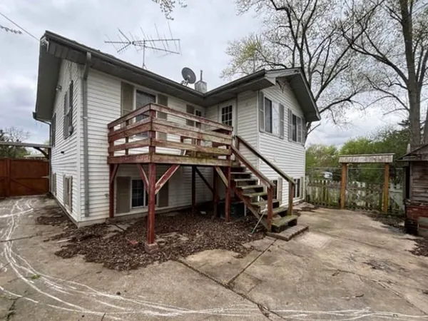 $206,700 | 25174 West Claridan Avenue, Antioch, IL 60002